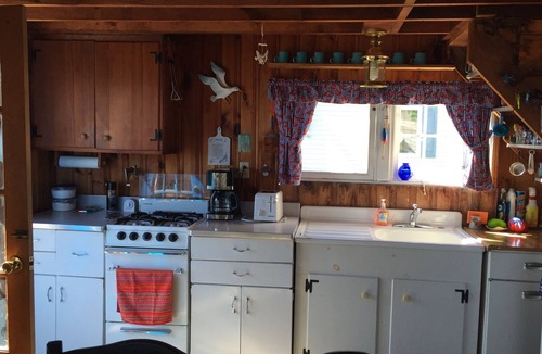 York Harbor Cottage | 2025 CLOSED /seasonal property jun-sep /2 dogs allowed, waterfront