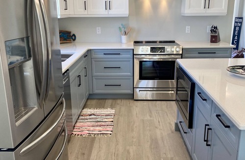 Port Stanley House | 2026-27 October to May deep discount special pricing! Please contact for rates!