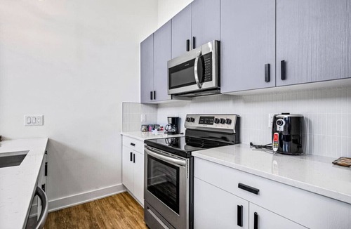 Delair Apartment | 22 Luxury Loft-FREE Parking