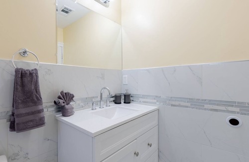 Dorchester Apartment | 233/3-Boston family friendly apartment