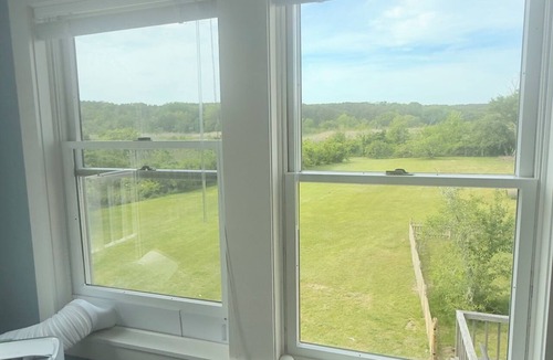 Truro House | 25-27% off 2026 6 en-suite, pets, Nat.Seashore, privacy, views, all linens, ADA.