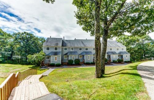 Bartlett Apartment | 27 Partridge Woods