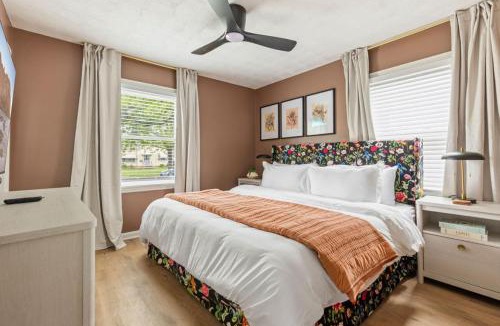 Euclid House | 27150 Forestview Ave, Euclid