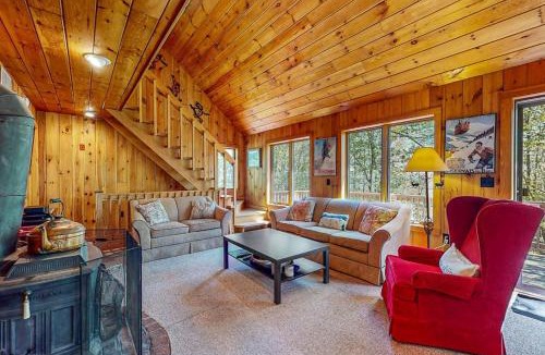 Ludlow House | 278 Ghia Farm Road