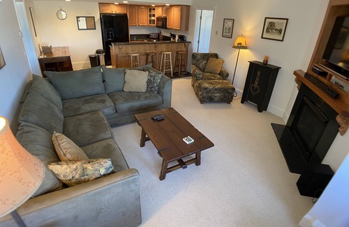 Stratton Mountain Condo | 2B/2b Family friendly condo in Stratton Landmark