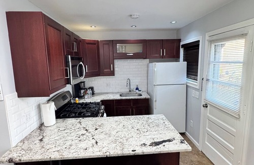 East Shore Condo | 2bdr condo next to us marine corps