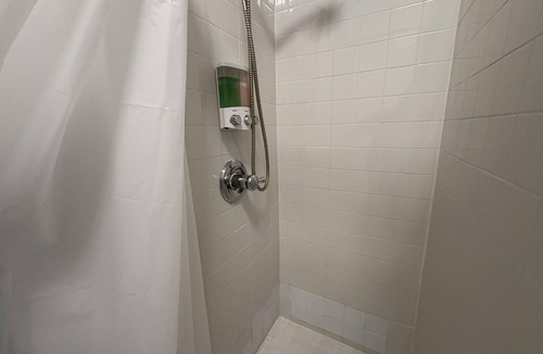 Garment District Apartment | 2BR/2BA w/4 Beds near Times Square