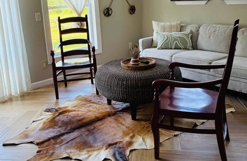 Lanesville Other | 2BR Barnhouse with Horse Farm Views near Diamond Notch Falls