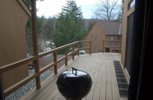 Grantham Condo | 3 Bedroom Condo in Eastman