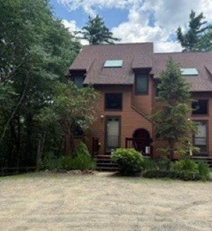 Campton Apartment | 3 Bedroom Condo in Peaceful Campton