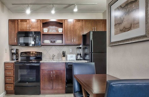 The Point Condo | 3 Bedroom Condo w/Kitchen in Downtown Newport at Long Wharf Resort! Sleeps 8!