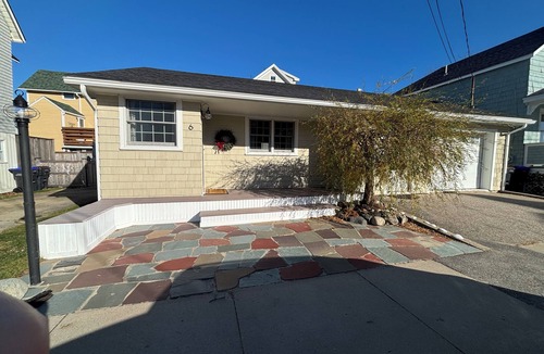 Ocean Park House | 3-bedroom house in center of Ocean Park!