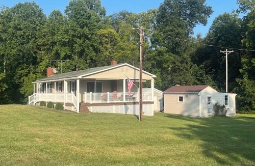 Mattawana House | 3-bedroom house in lovely Huntingdon County set in a quiet country setting.