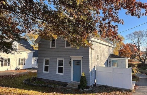Scarborough House | 3-bedroom house in Scarborough, within miles to three beaches