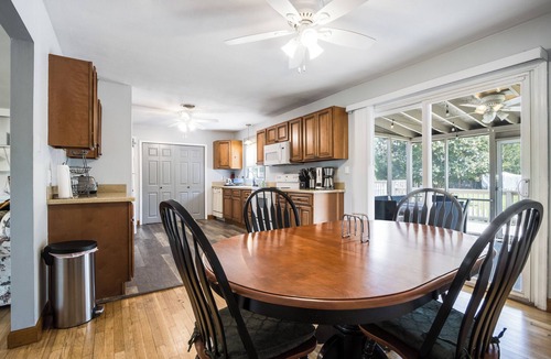 Harbeson House | 3-bedroom house with a pool, 8 miles to beaches. Quick trip to local attractions