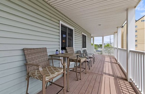 Old Orchard Beach Condo | 3 bedroom ocean view condo at Grandview!