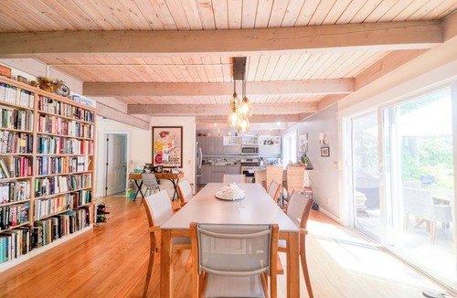 Mashpee House | 3+ bedroom peaceful home 50 yards to private beach. Beautiful gardens