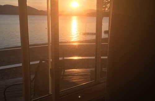 Freedom Cabin | 3 Bedroom Pet Friendly Beautiful Lakefront Cabin with 100 ft Private Beach