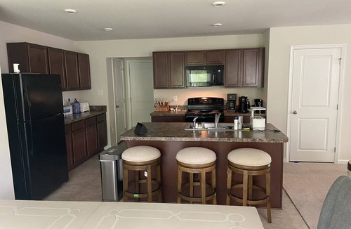 Eidelweiss Village House | 3 bedroom Spacious new constructed home