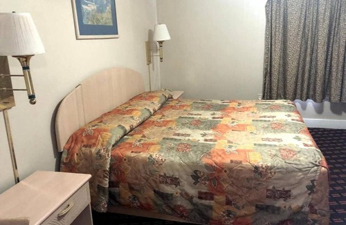 Seneca Falls Hotel | 3 Bedroom Suite|Seneca Falls