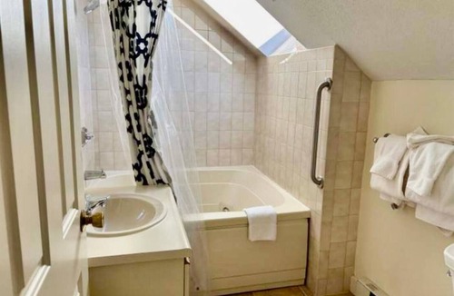 Waterville Valley House | 3-bedroom townhome in wonderful Waterville Valley with AC