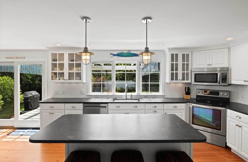 Orleans House | 3 Bicycles Provided! Cape Cod Cottage w/Deck