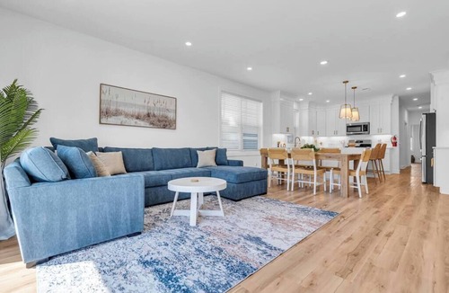 Seaside Heights House | 3 Decks | Pet Friendly | Coffee Bar | Full Kitchen