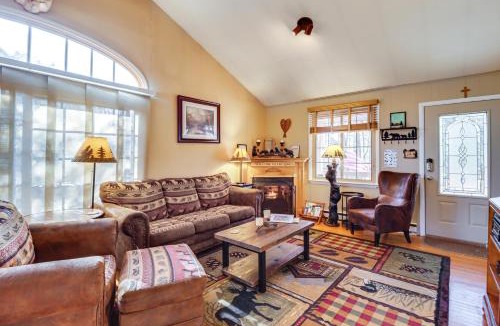 Lake Harmony Estates House | 3 Mi to Big Boulder Mtn! Poconos Home w/Game Room