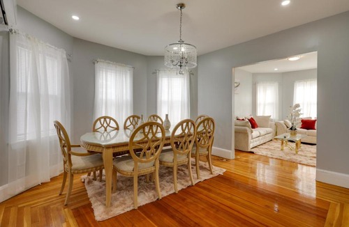 Milton Apartment | 3 Mi to Blue Hills: Cozy Dual-Unit Retreat