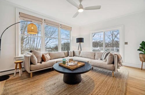 York Harbor House | 3 Mins to York Beach Large Deck Water View