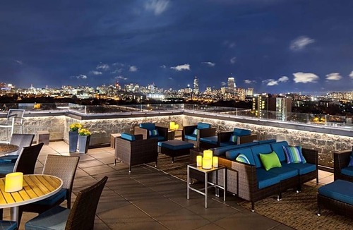 Allston Hotel | 3-Star Hotel ∙ DoubleTree Suites by Hilton Hotel Boston - Cambridge