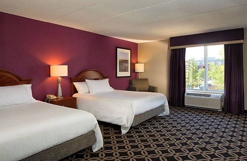 Auburn Hotel | 3-Star Hotel ∙ Hilton Garden Inn Auburn Riverwatch