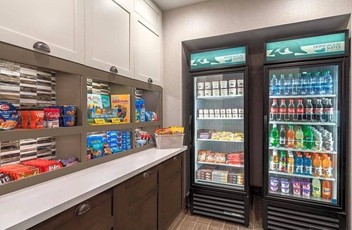 Warwick Hotel | 3-Star Hotel ∙ Homewood Suites by Hilton Providence-Warwick
