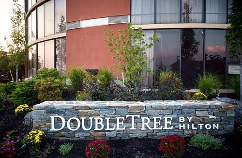 South Portland Hotel | 3-Star Hotel ∙ DoubleTree by Hilton Portland