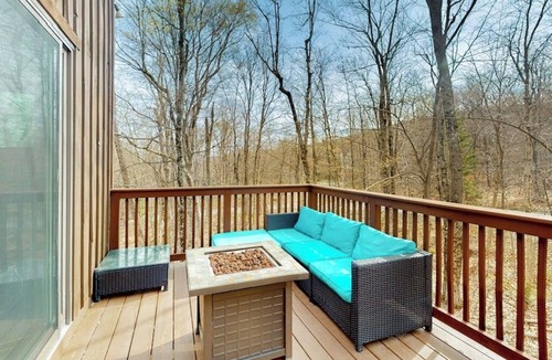 Ludlow House | 3-story dog-friendly home with private hot tub, firepit, grill, EVC