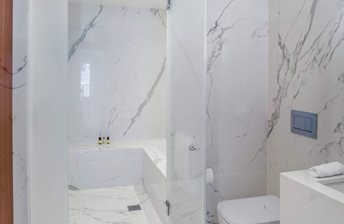 Financial District Hotel | 33 Hotel, New York City, Seaport