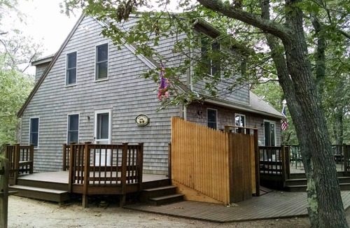 Wellfleet House | 3BD Oceanside Contemporary Cape-A/C, Deck & Outdoor Shower, Walk to Duck Pond