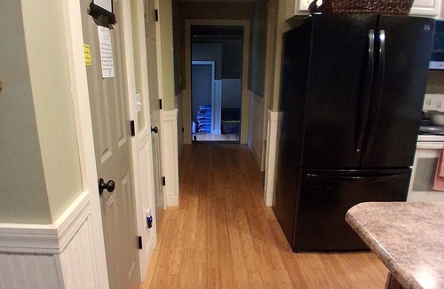 Cape Neddick Cottage | 3BR/2BA Pet-Friendly Minimalist Cottage in Wooded Area of Cape Neddick