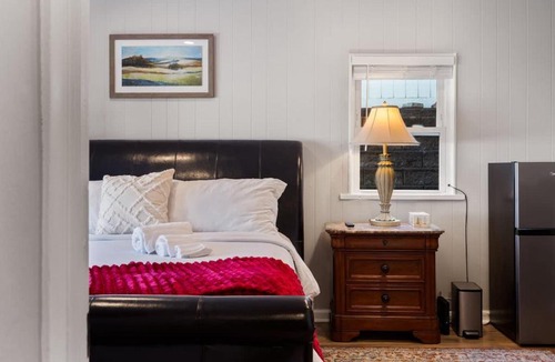 Hackensack House | 3BR Home 2 Baths Bonus Room, Minutes to NYC