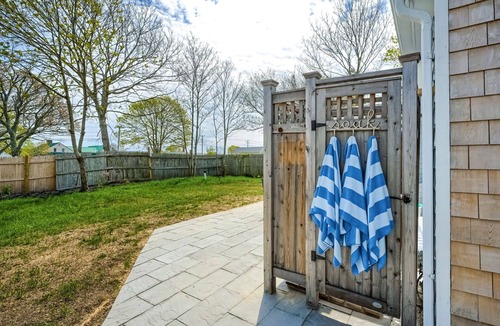 Hyannis House | 3BR Hyannis Oasis - Dog Friendly - Walk to Main St, Vineyard & Nantucket Ferry