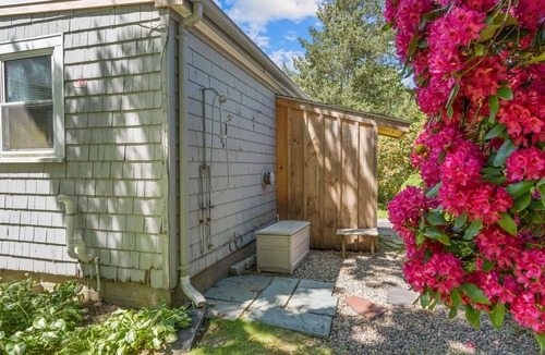 Mara Vista House | 3BR Narragansett Nook
