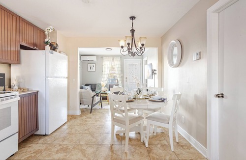 Saint-Edmond House | 4-bedroom family home-Garden, Spa, BBQ, 3 free parking spaces!