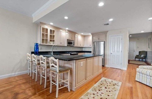 Falmouth Heights Condo | 4 Bedroom Beachfront Falmouth Condo RPAM022