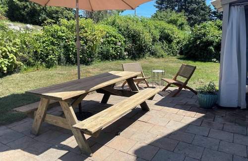 Briggs Farm Cottage | 4-bedroom family-friendly cottage in Narragansett, 5 minutes from the beach