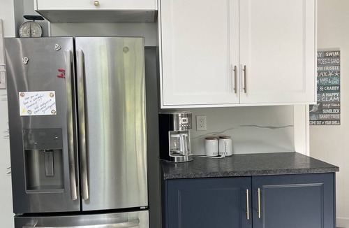 Culloden Shores House | 4-bedroom Montauk Beach vacation home steps to private beach Dogs/kids welcome!