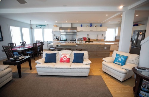Ship Bottom House | 4 Bedroom Ship Bottom Beach House w/Hot Tub + Game room! 1 Block to the Beach!