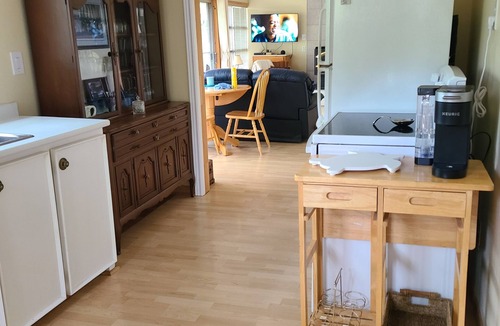 Catchacoma Cottage | 4-bedroom waterfront cottage in Trent Lakes