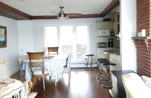 Top of the Hill House | 4 BR Home with Spectacular Ocean Views and Pool