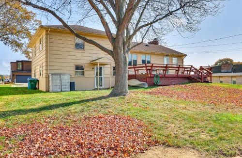 Waterford House | 4 Mi to Beach: Furnished Deck at Waterford Home!