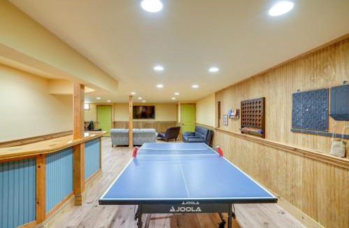 West Dover House | 4 Mi to Mount Snow: West Dover Cabin w/Game Room